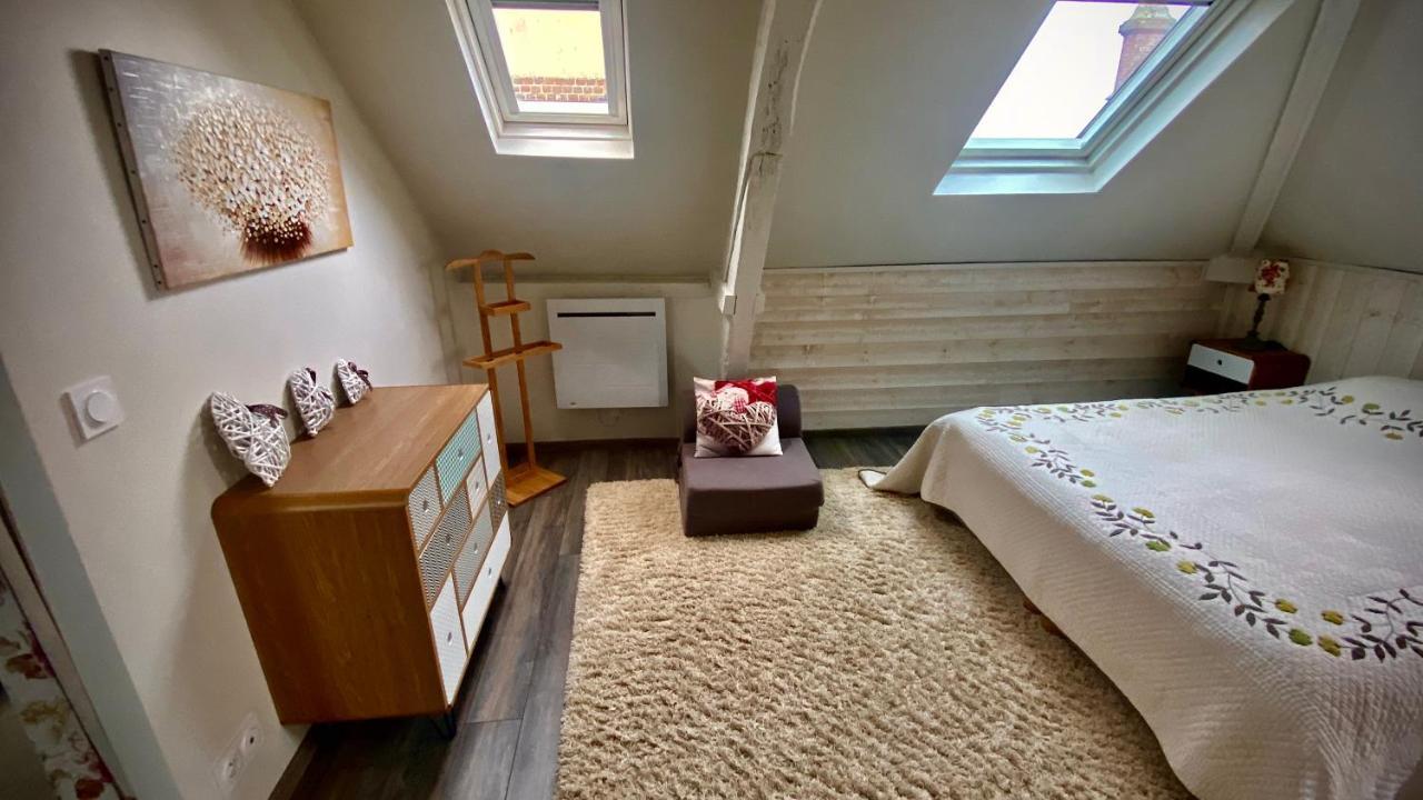 Sous Les Toits D'Honfleur Apartment Bagian luar foto