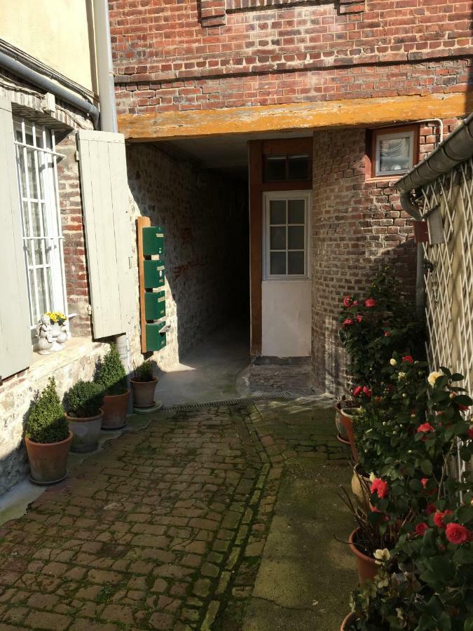 Sous Les Toits D'Honfleur Apartment Bagian luar foto